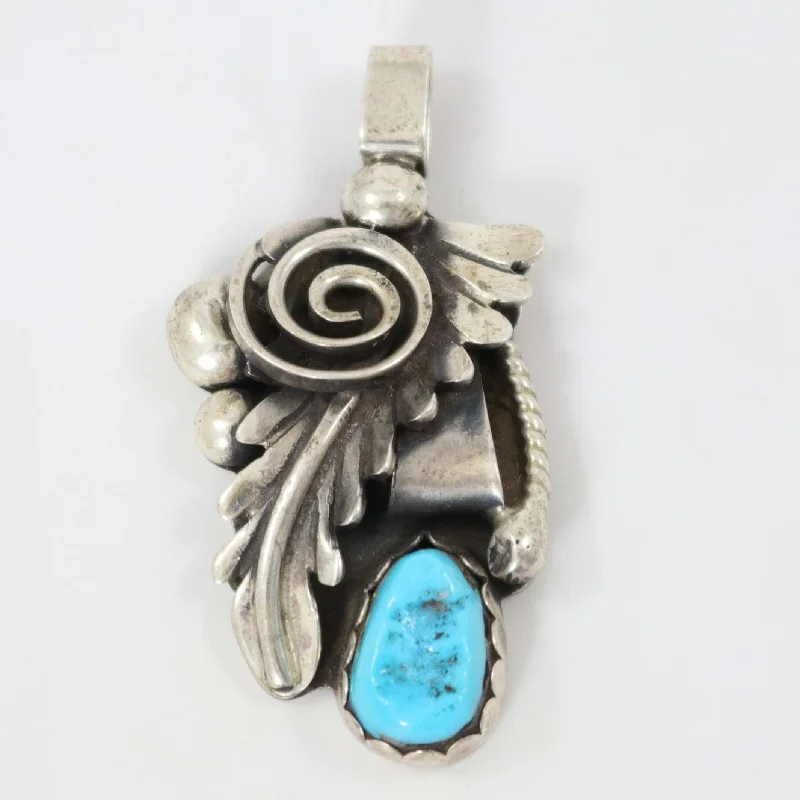 engraved pendant necklace 1970s Turquoise Pendant