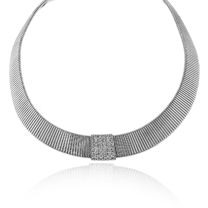 black onyx men’s signet ring Collar Necklace in 18k Gold with Diamonds