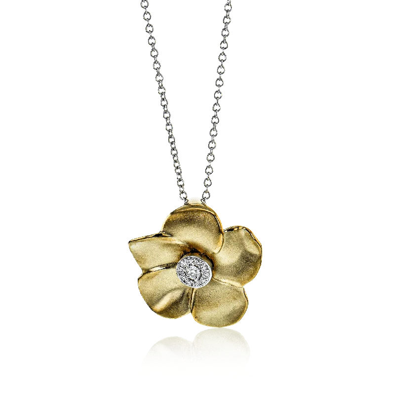 delicate chain necklace gold Flower Pendant Necklace in 18k Gold with Diamonds