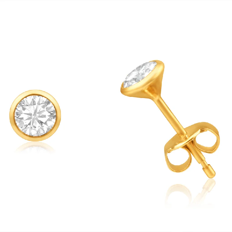handcrafted crystal quartz ring 9ct Yellow Gold Cubic Zirconia 4mm Bezel Set Stud Earrings handcrafted crystal quartz ring 9ct Yellow Gold Cubic Zirconia 4mm Bezel Set Stud Earrings