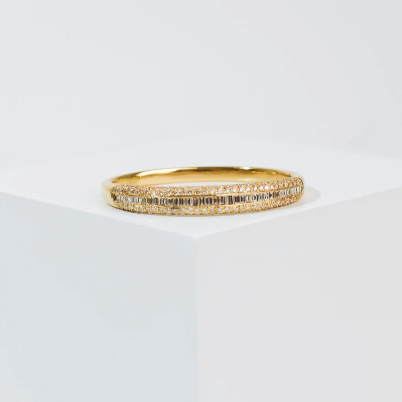 oval cut engagement ring platinum Pre-Owned Diamond Bangle