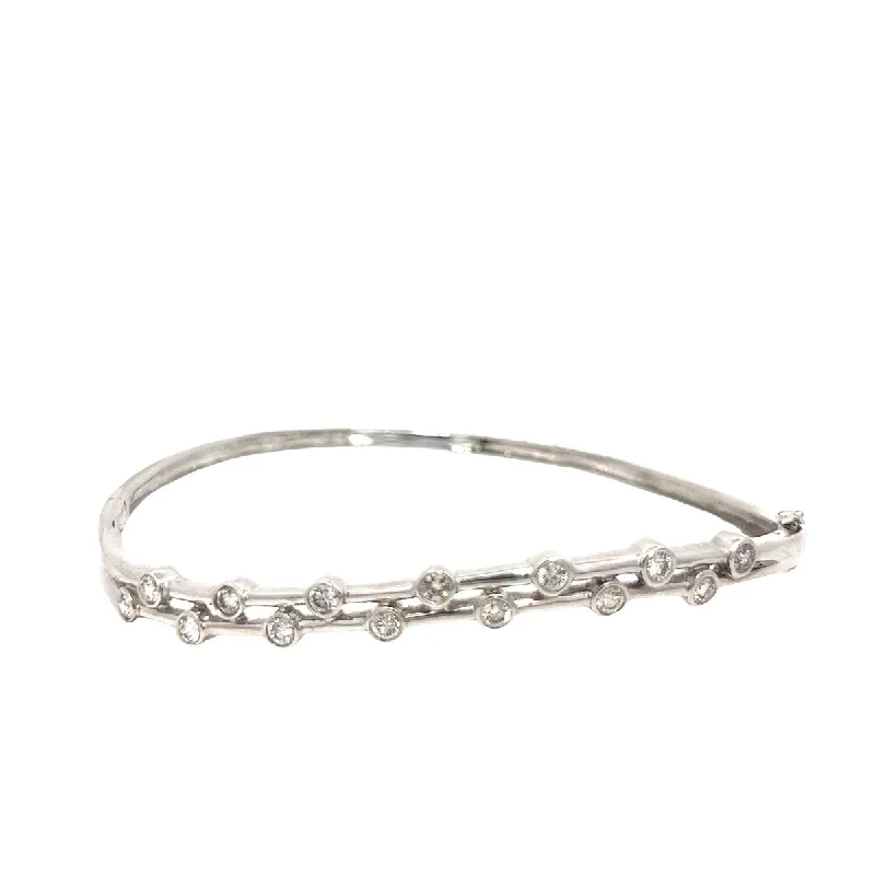 natural crystal pendant necklace Pre-Owned Diamond Hinged Bangle